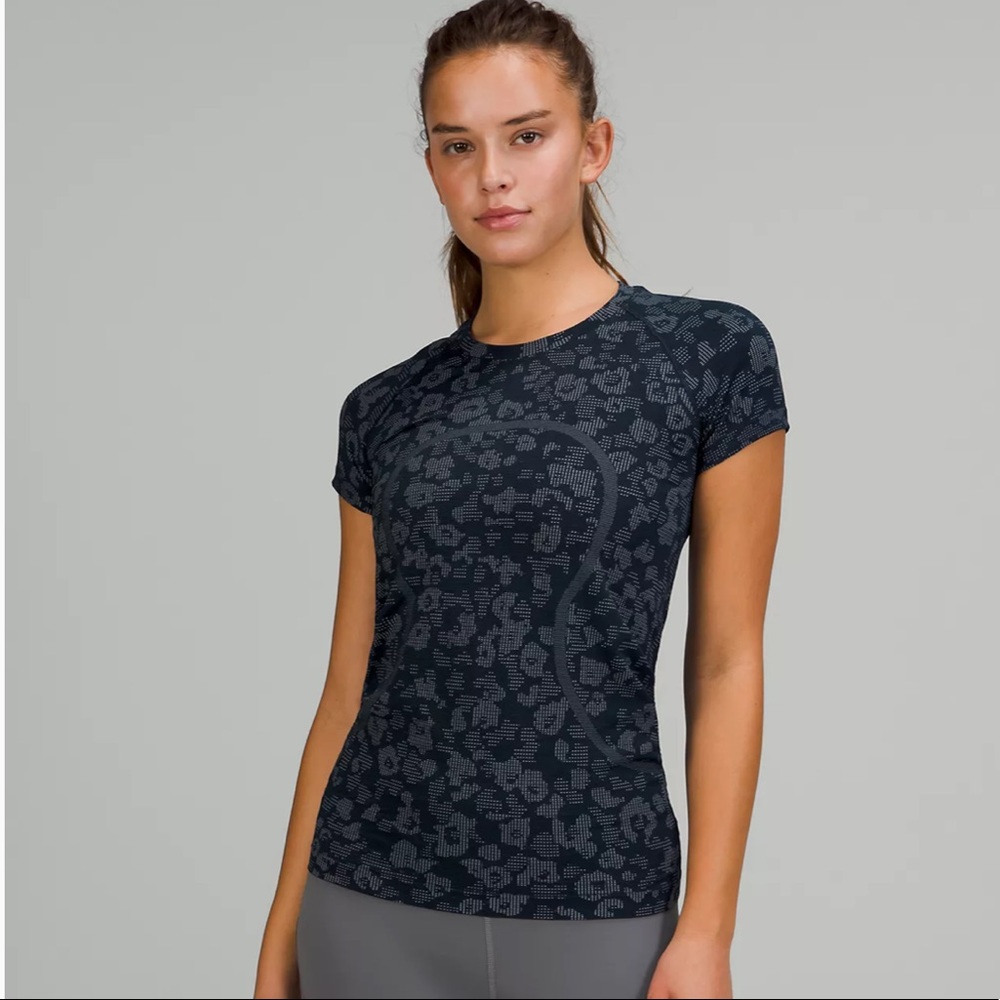 NWOT Lululemon Swiftly Tech Short Sleeve 2.0 10